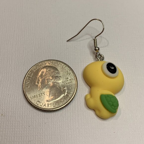 Turtle Earring, Silly Animal Earring, Gift, Nautical Earring, Turtle Jewelry - Picture 5 of 7